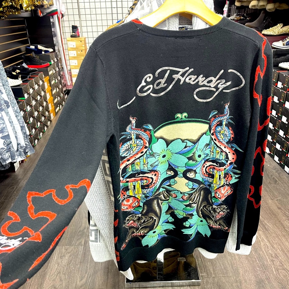 Ed Hardy Crew Neck Sweater ✨